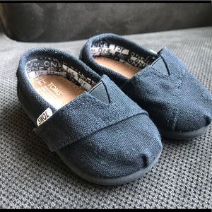 Toms Shoes - Toms T3 Black Shoes Toms Shoes - Toms T3 Black Shoes